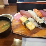 いなせ寿司 - 料理写真:にぎりセット