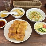 ぎょうざや - 料理写真: