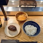 挽肉と米 - 挽肉と米定食。鬼おろしも付きます。