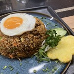 CHANI'S KITCHEN - 料理写真:チキンナシゴレン