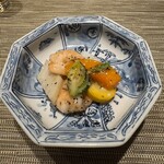 中国料理 礼華 四君子草 - エビとイカと春野菜の黒胡椒炒め