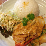 プロォーイ タイ料理 - エビのカレー炒め ランチ