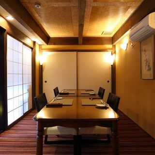 A quaint room that combines Japanese and Western elegance