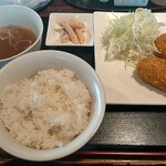 伊呂葉食堂 - カニクリームコロッケ定食1100円