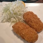 伊呂葉食堂 - カニクリームコロッケは2個  唐揚げを付属した方がライスは残らない そのくらいライス多め
