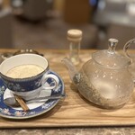 ハーブティー＆ラウンジ リンデン - 