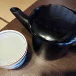 玉川屋 - 蕎麦湯。さらっとしたタイプ