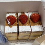 パティスリー モンプリュ - ミルフィーユ　722円