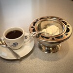 ブラジレイロ - セットのコーヒーとクリーム