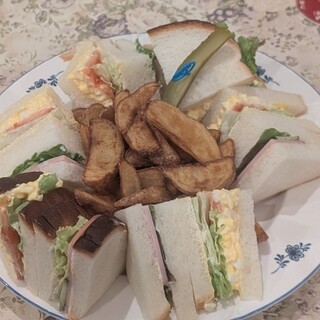 スリーチムニーズ_0