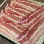 きんのぶた - 料理写真:和豚もちぶたバラ