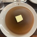 ウエスト ベイカフェ ヨコハマ - ホットケーキ1枚でボリューミー
