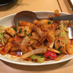 ハングル・タイガー・ダイニング - トッポギを崩したところ。