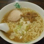 一寸法師 - ラーメン（中）400円
