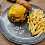TRAVIS BURGER - カルボナーラバーガー、ポテト増量