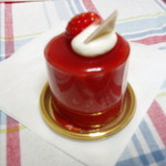 創作洋菓子 モンペリエ - 苺の気持ち　４１０円