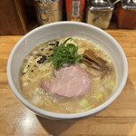 なるめん - 鶏白湯ラーメン ¥1,000 +麺大盛¥100