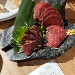 ススキノデパート - アラカルトの馬刺し2000円