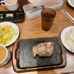 やっぱりステーキ - 料理写真: