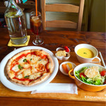 こつぶカフェ - 2015年2月2日に食べたランチ！
      ドリンクは桃のアイスティー