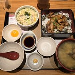 やよい軒 - 料理写真:
