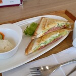 カフェ&ダイニング フェルマータ - 