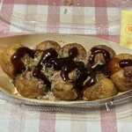 築地銀だこ - 料理写真:カリふわのたこ焼き♡