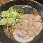 とんこつらぁ麺 松もと - 