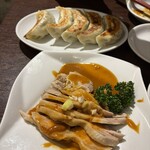 친탄탄 카이힌 마쿠하리 에키마에점 - 