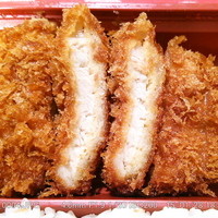 とんかつ まい泉 青山本店 - ロースカツ弁当 のカツ断面