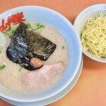 山岡家 - 料理写真:朝ラーメンと替玉