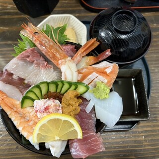 北海 - 料理写真:海鮮丼