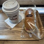 パンの田島 - 料理写真:アボカド明太ポテトチェダーチーズ　カフェラテ