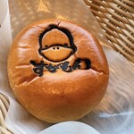 リトルマーメイド - 料理写真:当店限定餡パン　すがもん