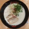 泡系しおとんこつラーメン べらしお - 料理写真: