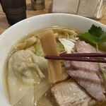 手打ち正麺 Hachimitsu - メンマリフト