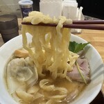 手打ち正麺 Hachimitsu - 麺リフト