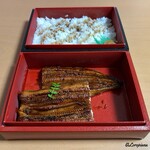 駒龍 - 二段重で下段にごはん､上段に蒲焼