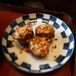 比良山荘 - しし肉で林檎をまいたもの