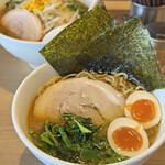 らーめん 雅楽 - 雅楽のなんちゃって家系らーめん