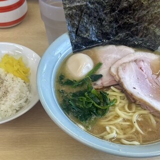 家系ラーメン 近藤家_0