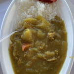 里美食堂 - 黄色いカレー 半ライス