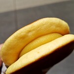 舟和 - 料理写真:芋どら焼:280円