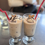 レインボーパンケーキ - 