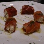 コモードキッチン - クリームチーズ生ハム巻き