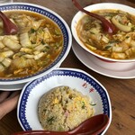 彩華ラーメン - 料理写真: