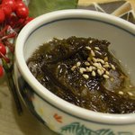 助六 - お通しの「もずく酢」