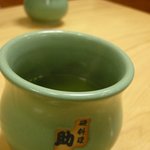 助六 - 温かいお茶