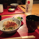 分とく山 ホテルインターコンチネンタル東京ベイ店 - 〆の土鍋ご飯