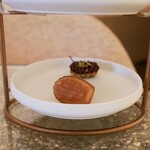 ベージュ アラン・デュカス 東京 - 